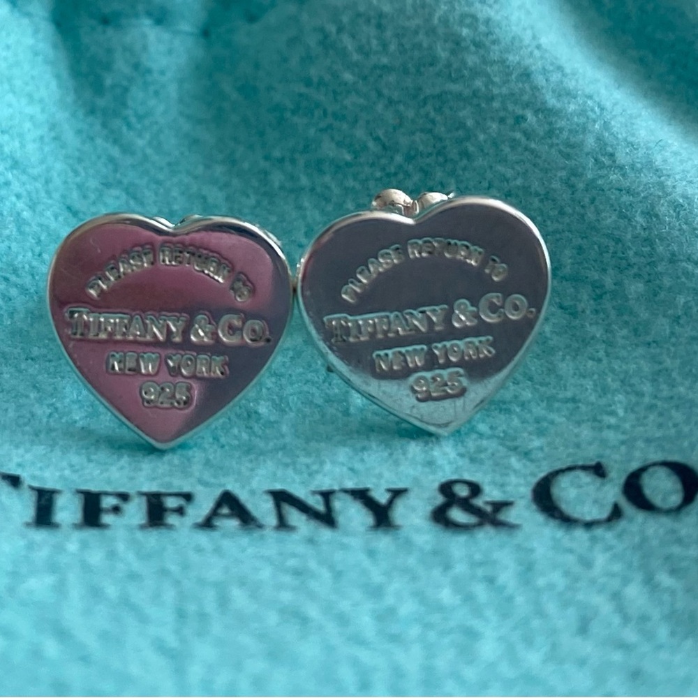 Tiffany & Co. Sterling Silver Return To Tiffany Heart tag stud earrings